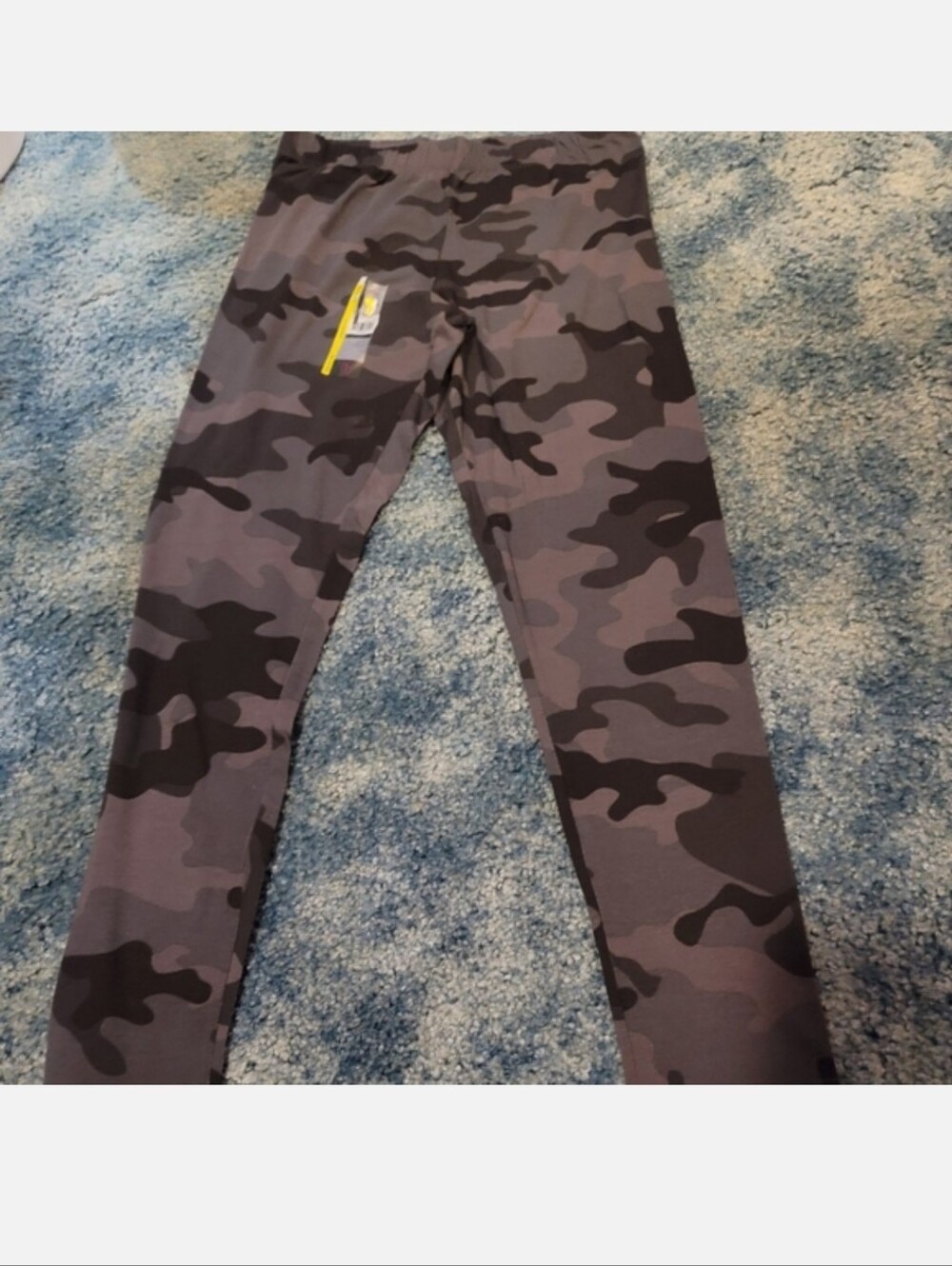 No boundaries Juniors full lenght camo leggings NEW!